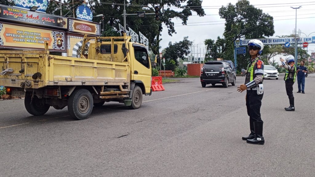 Volume Kendaraan Meningkat, Arus Mudik di Muara Enim Terpantau Lancar