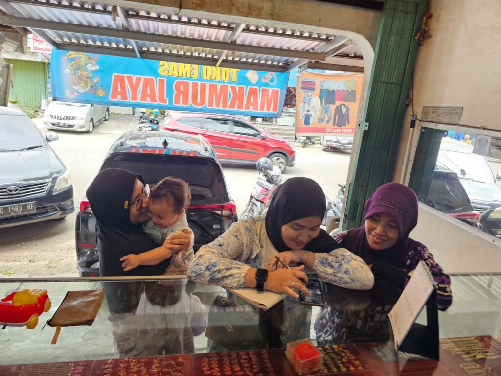 Harga Emas di Palembang Stabil: Pengaruh Global Redakan Ketegangan Perdagangan