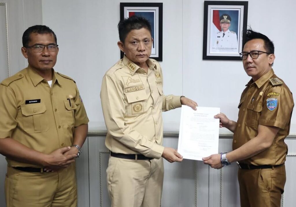 Bupati OKU Timur Tunjuk dr Gondo Roleli Jadi Plt Direktur RSUD Martapura
