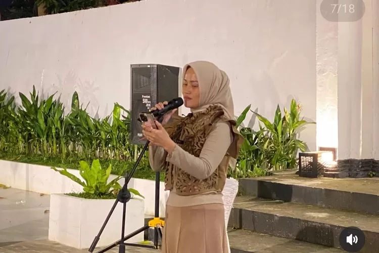 30 Deklamator Bacakan Puisi di Lawang Borotan Palembang