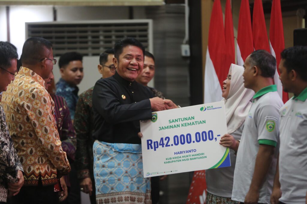 BPJS Ketenagakerjaan Targetkan Perlindungan 49,46 Persen Pekerja di Sumsel, Santuni Ahli Waris Pekebun Sawit