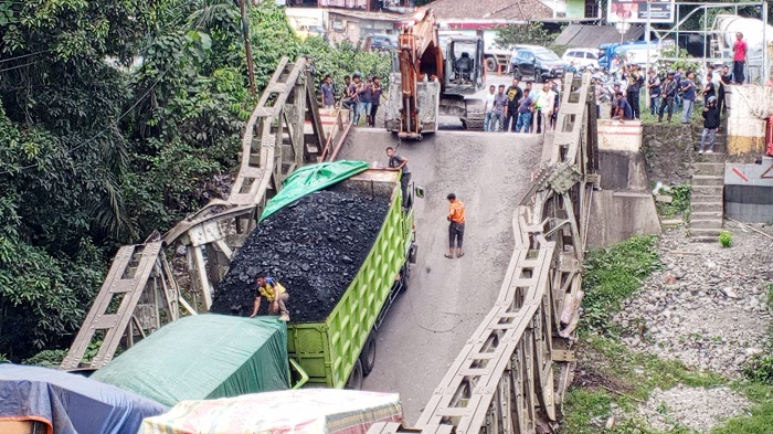 Usia Sudah Uzur, Gubernur Sumsel Minta Jembatan Tipe CH Diduplikasi untuk Cegah Runtuh Serupa Muara Lawai