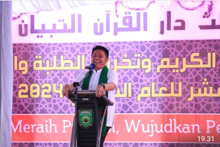 Gubernur Herman Deru Hadiri Wisuda Tahfidz di Ponpes At Tibyan, Janji Perbaiki Akses Jalan dan Fasilitas Air Bersih