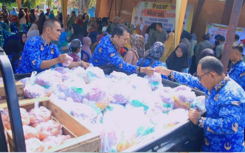 Pemkot Prabumulih Gelar Operasi Pasar Murah, Warga Sukajadi Antusias