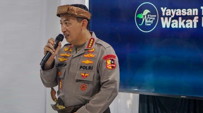 Kapolri Kunjungi Pesantren UAS di Riau, Bersama Rocky Gerung dan Gubernur: Silaturahmi Kebangsaan Penuh Makna