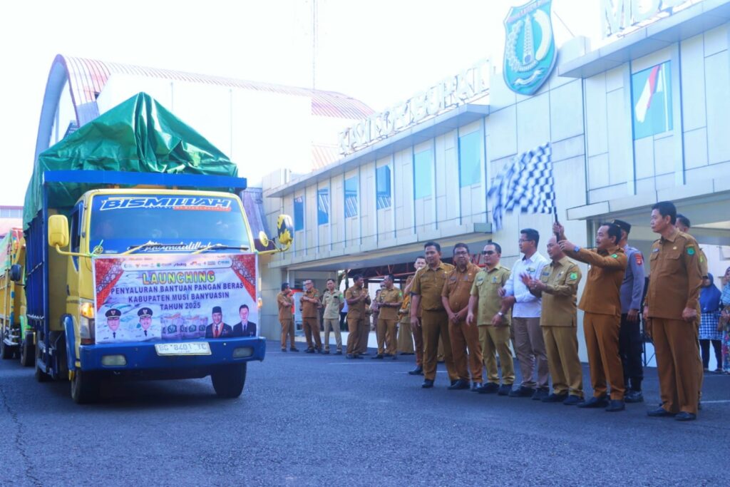 Wabup Muba Launching Penyaluran 707 Ton Beras Bantuan untuk 35 Ribu Keluarga: Wujud Nyata Peduli Rakyat