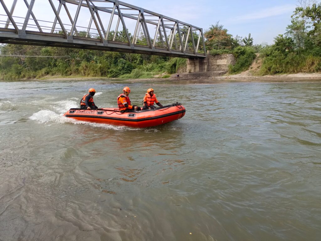 Terseret Arus Sungai Lematang Saat Memancing, Warga Lahat Dilaporkan Hilang