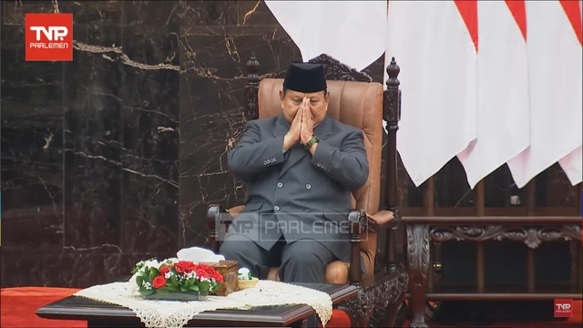 Prabowo Puji Hasil Riset BRIN, Soroti Teknologi Genteng dan Sepatu Berbahan Limbah Sawit
