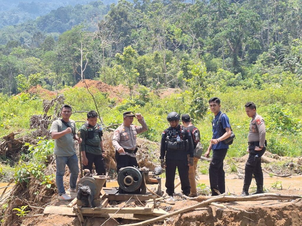 Polres Muratara dan Brimob Sapu Bersih Tambang Emas Ilegal di Ulu Rawas