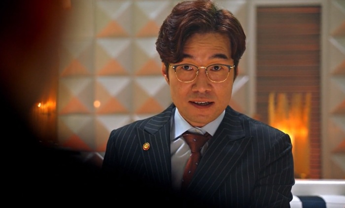 Aktor Drakor Song Young Kyu Ditemukan Tewas dalam Mobilnya