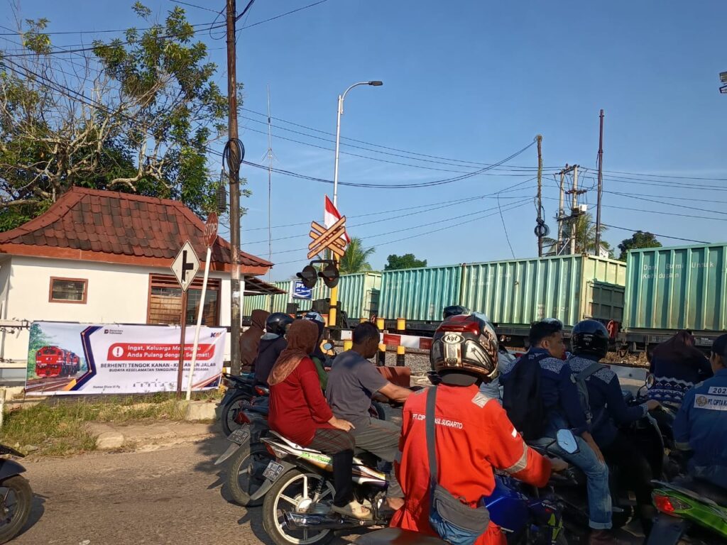 KAI Divre III Palembang Catat Angka Kecelakaan di Perlintasan Kereta Api Turun 52 Persen