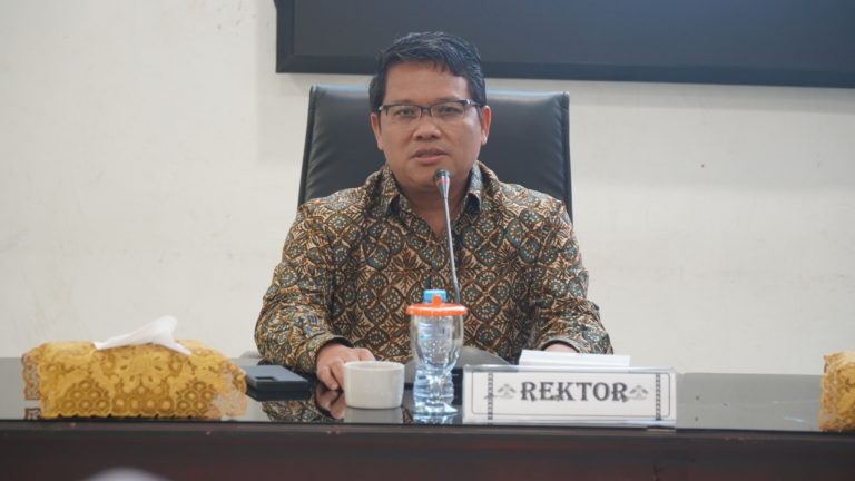 Dirjen Pendis Kemenag Isi Kuliah Umum Pascasarjana UIN Raden Fatah Palembang
