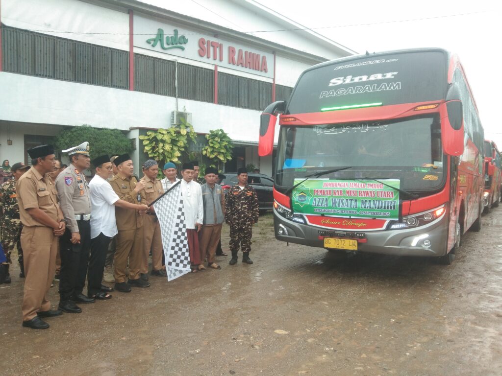 Pemkab Muratara Lepas 80 Jamaah Umrah ke Tanah Suci
