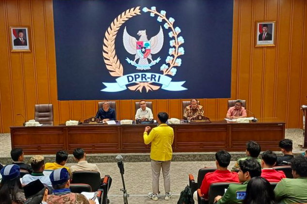 Wakil Ketua DPR Sufmi Dasco Ahmad Minta Maaf ke Mahasiswa, Janji Evaluasi Tunjangan hingga Moratorium Kunker