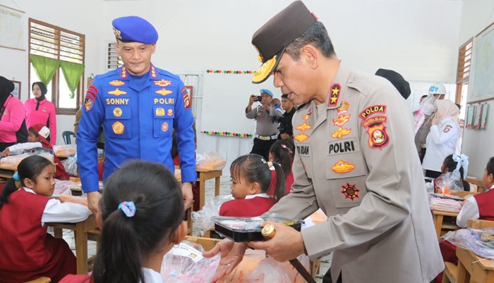 Direnovasi Ibu Bhayangkari, SD Swakarya Pulau Borang Kini Layak Untuk Belajar Siswa
