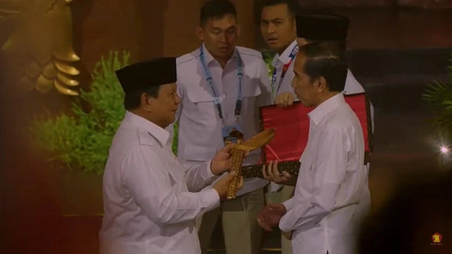 Prabowo Takut dengan Jokowi: Hopeng Kok Takut?