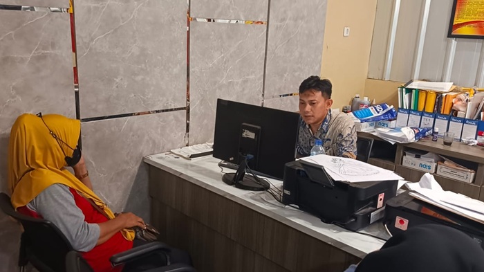 Kenalan di Facebook, Motor Wanita Paruh Baya Digondol Teman Baru