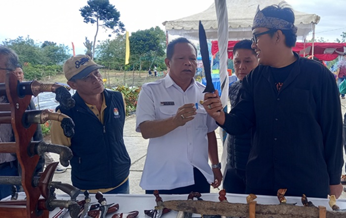 Artefak Purbakala Dipamerkan di Situs Rimba Candi Kota Pagar Alam
