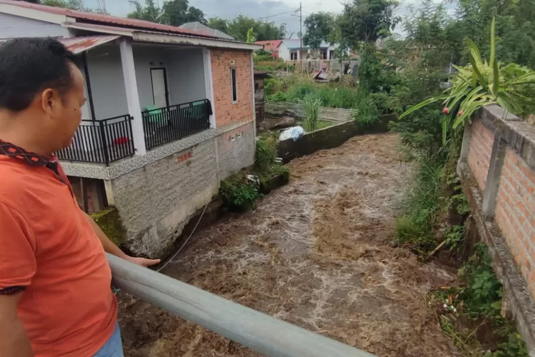 Cuaca Ekstrem, BPBD Pagar Alam Imbau Warga Bantaran Sungai dan Lereng Bukit Waspada