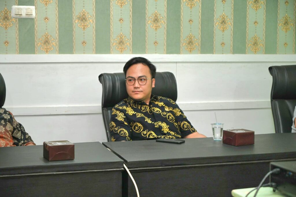 Anggota DPRD Sumsel Andi Rizkiyansyah Apresiasi Larangan Truk Batu Bara, Minta Pengawasan Ketat di Lapangan