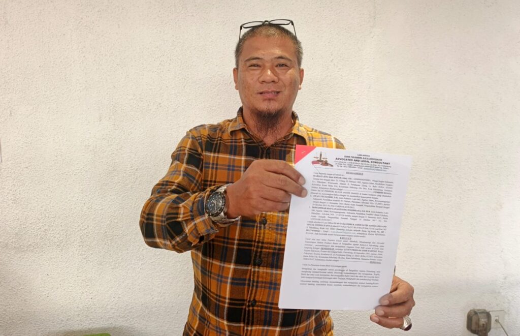 Istri Angkat Bicara Usai Digerebek Suami Berduaan dengan Pria Lain di Home Stay Palembang