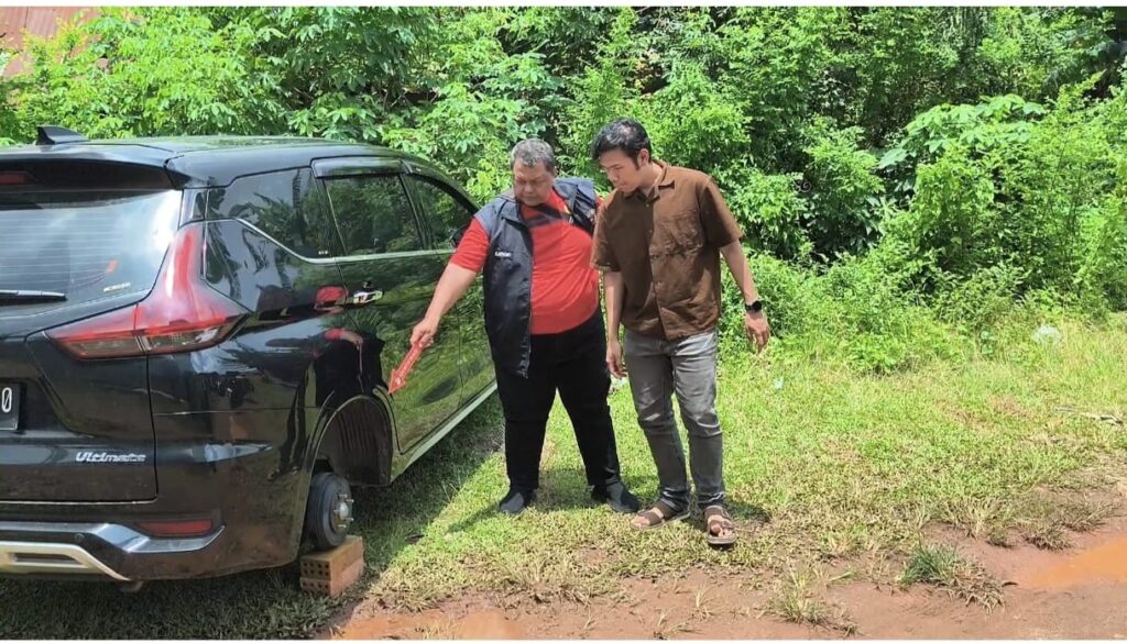 Parkir di Lapangan Terbuka, Empat Ban Mobil Xpander di Palembang Hilang Digasak Maling