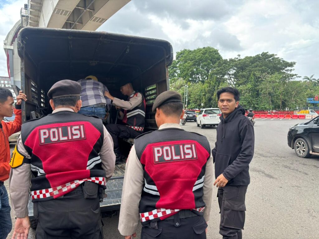 Respons Keluhan Masyarakat, Polda Sumsel Amankan 3 Pelaku Pungli di Kawasan Pasar 16 Ilir
