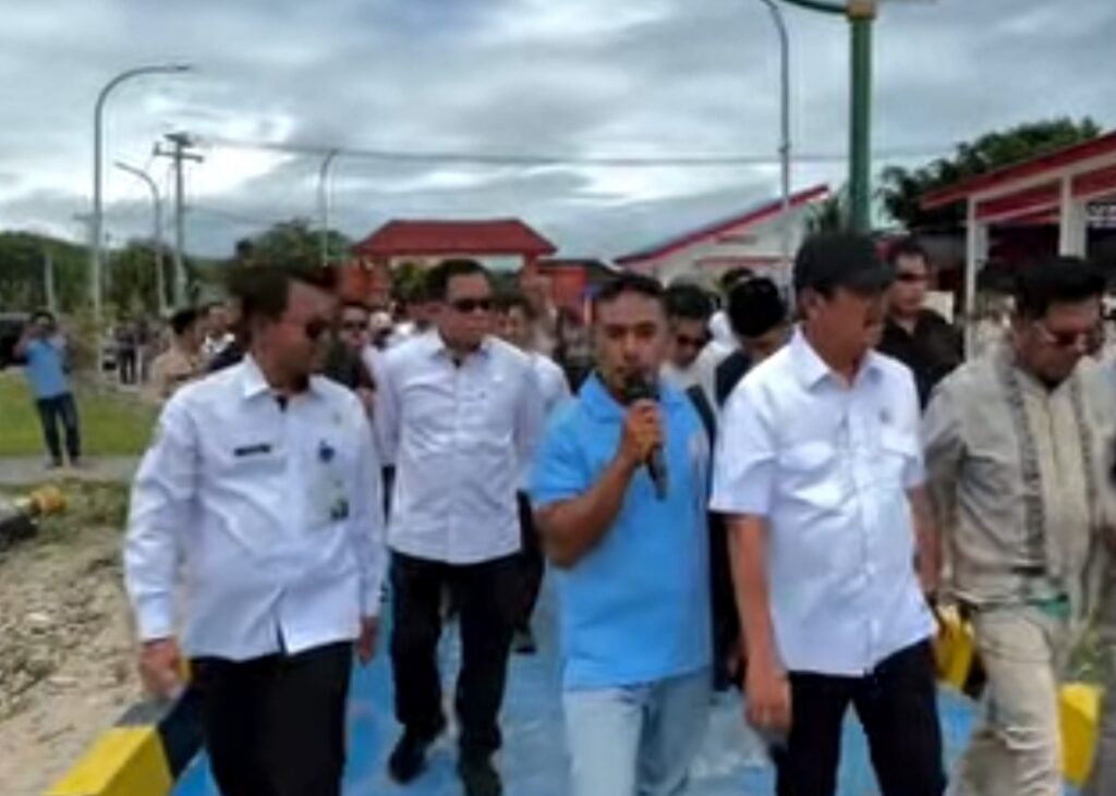 Menteri KKP Tinjau Kampung Nelayan di Lombok, Konstruksi yang Dinilai Buruk Disorot