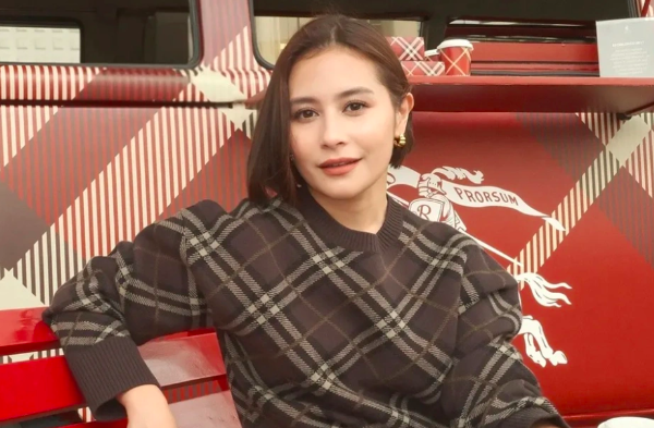 Prilly Latuconsina Minta Maaf Usai Kontroversi Unggahan #OpenToWork di LinkedIn