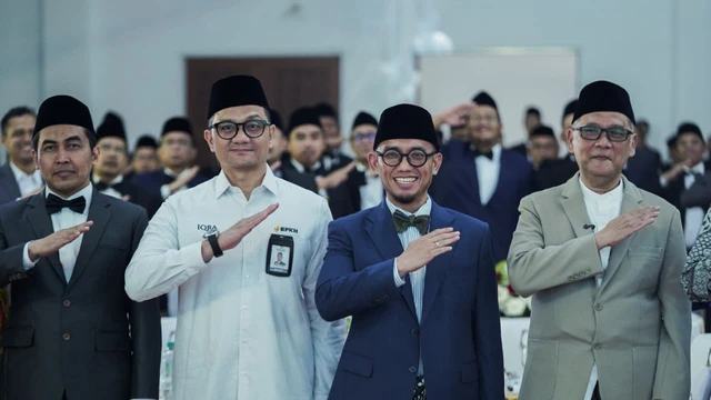 Antrean Haji 26 Tahun Disorot, Menhaj Lempar Ide ‘War Tiket’