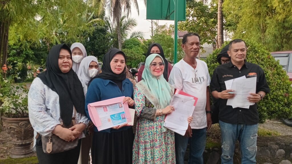 Tabungan Emas Ludes, Buruh Angkut Jadi Korban Penipuan Oknum Guru di Palembang