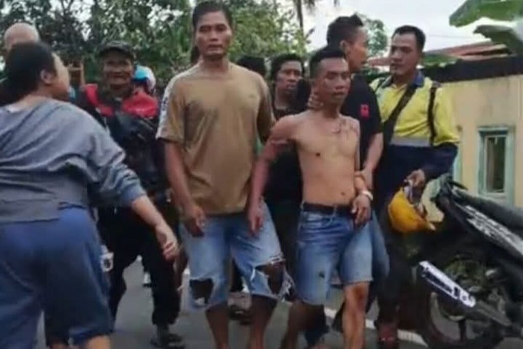 Jambret Kalung Emas, Pria di Palembang Babak Belur Diamuk Massa