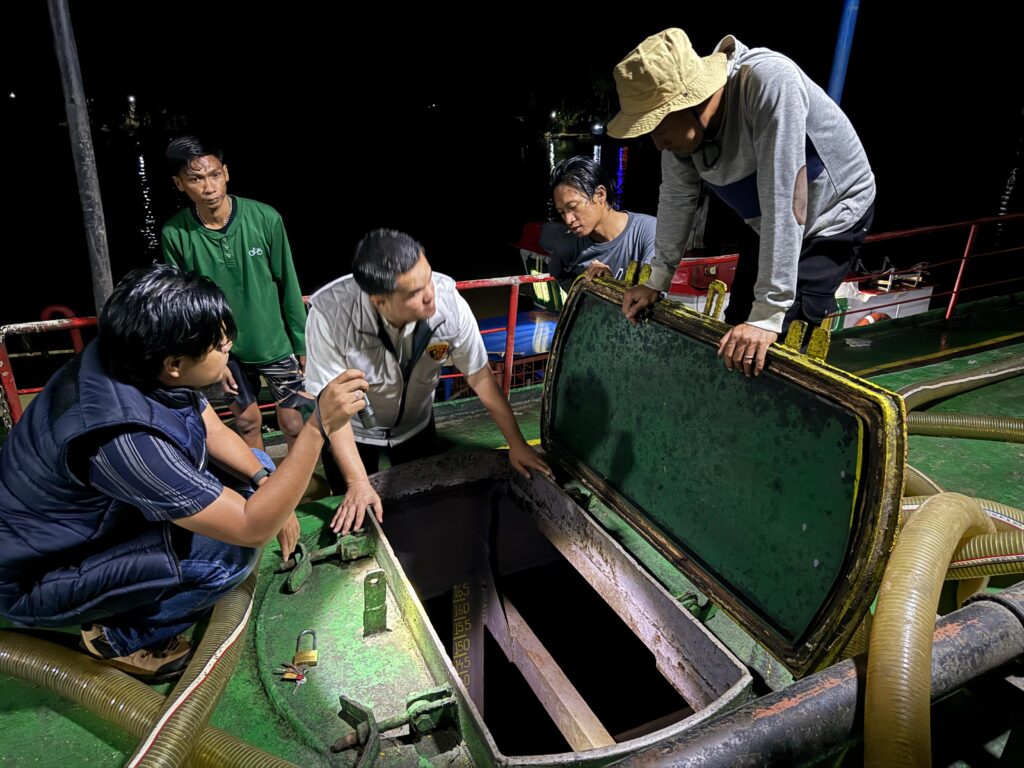Dua Kapal Tanker Bermuatan 82.000 KL Solar Ilegal Diamankan di Banyuasin