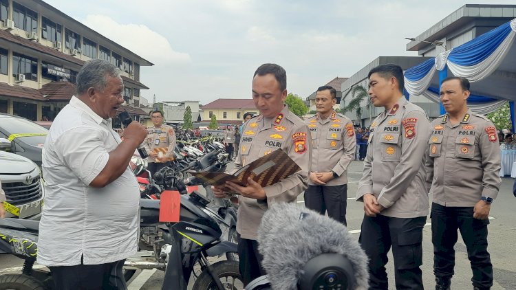 Gunung Motor Curian Dipamerkan, Polda Sumsel Kembalikan Hak Korban