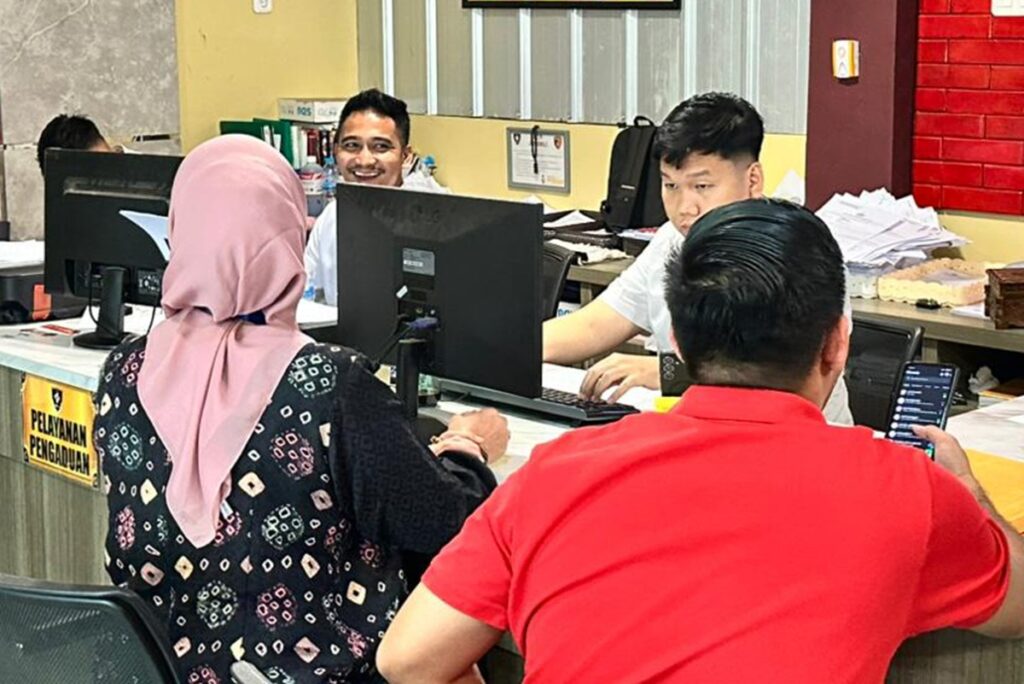 Tertipu Call Center Palsu, Warga Palembang Ini Kehilangan Uang Rp81 Juta