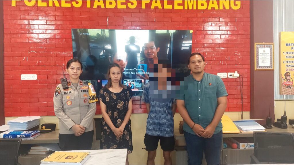 Aksi Manjat Pagar Terekam CCTV, Pemuda di Palembang Babak Belur Dihajar Warga