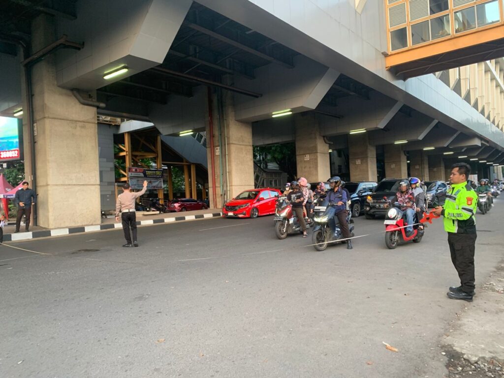 Usai Ditabrak Toyota Fortuner, Sopir Angkot di Palembang Meninggal Dunia