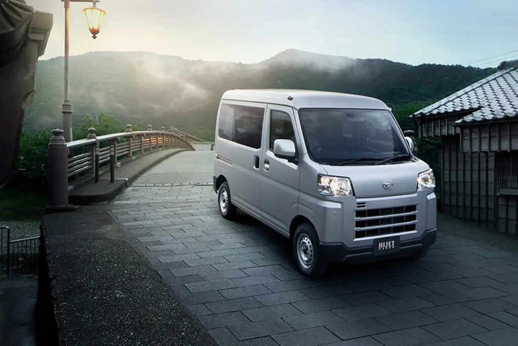 Daihatsu Perbarui Desain Hijet Cargo dan Atrai 2026