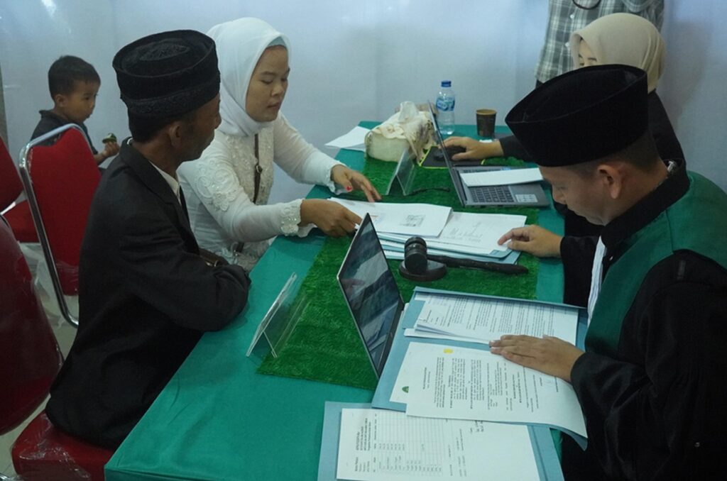 80 Pasutri di OKU Timur Ikuti Nikah Masal
