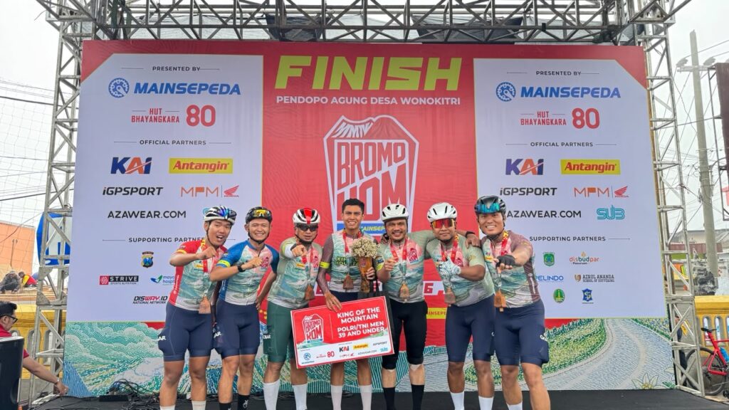 Taklukkan “Naik Hajinya Cyclist”, Personel Polda Sumsel Harumkan Nama Daerah di Bromo KOM 2026