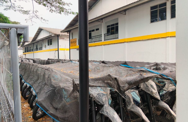 Motor Listrik Program MBG Menumpuk di Sentul, Bernilai Hampir Rp1 Triliun