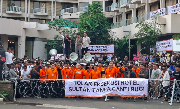 Hotel Sultan Dieksekusi, Karyawan: Anak Kami Bisa Kelaparan