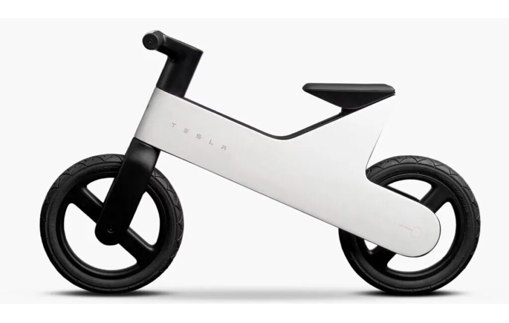 Tesla Luncurkan Balance Bike Seharga Rp4 Juta