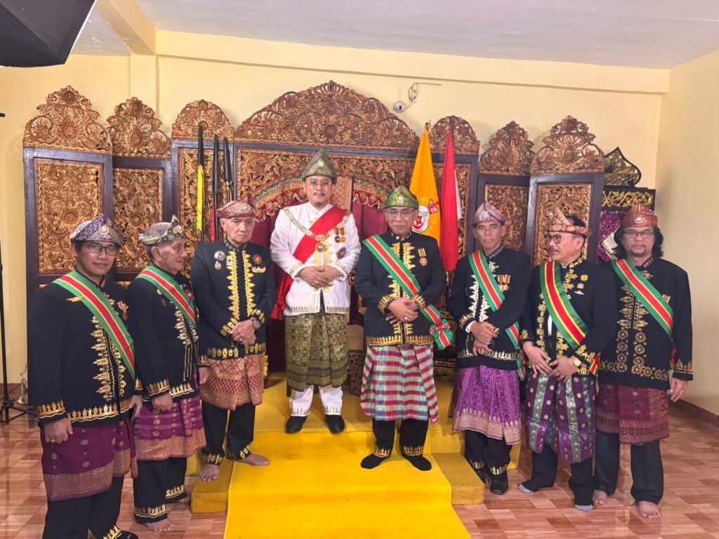 Kesultanan Palembang Darussalam Anugerahkan Gelar Kehormatan kepada Gus Yahya