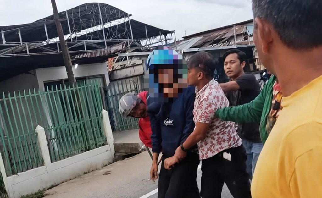 Kepergok Hendak Maling Motor, Pria di Palembang Babak Belur