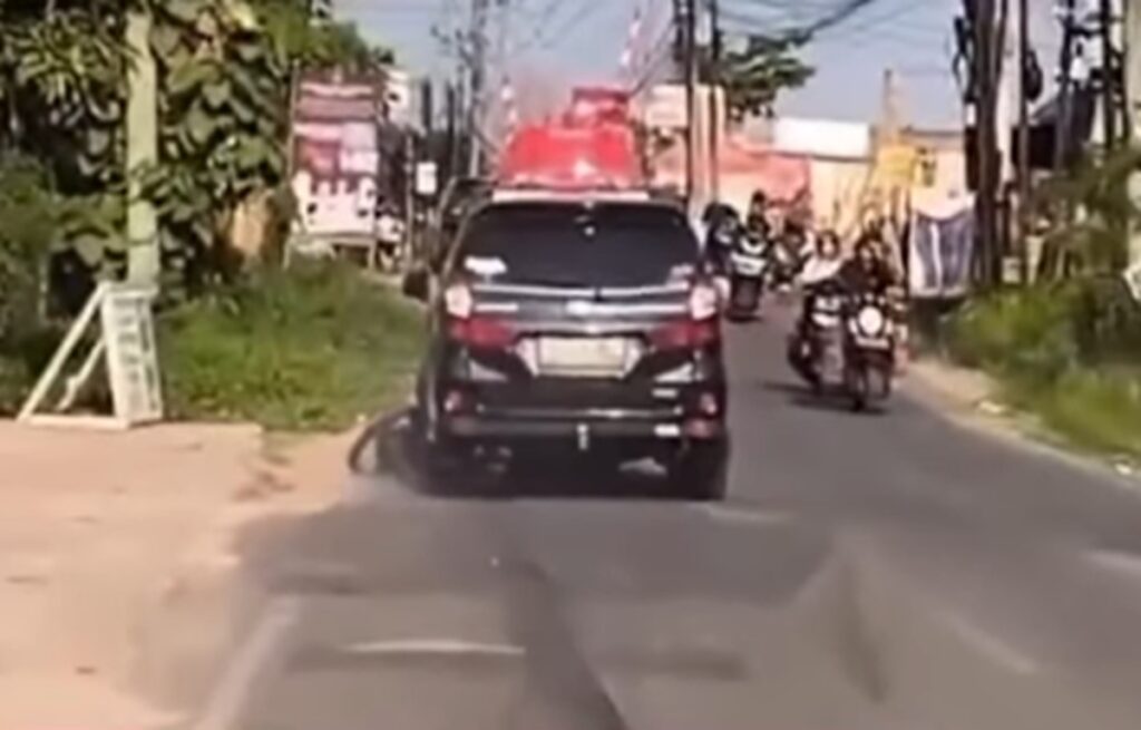 Aksi Kejar-kejaran Mobil dan Motor di Tanjung Barangan Palembang Viral, Ini Kronologinya