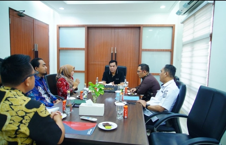 Tingkatkan Infrastruktur Komunikasi di 74 Titik Blank Spot, Muba Gandeng Telkom dan Telkomsel