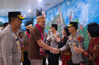 Kapolda Papua Barat Daya Brigjen Hengki Haryadi Tiba di Sorong